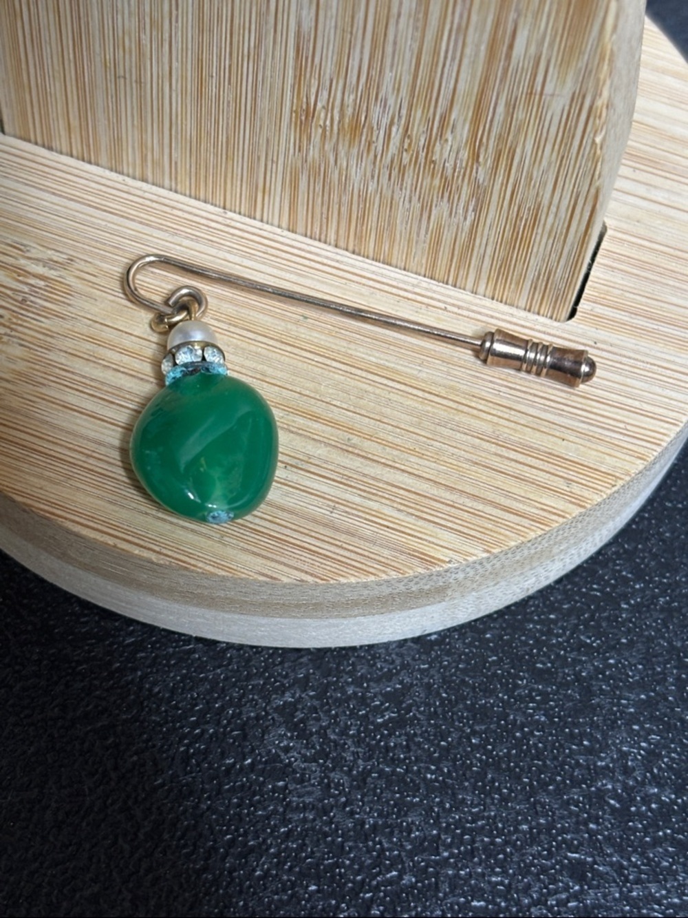 Vintage Jade? Green Glass Pearl Drop Stick Pin